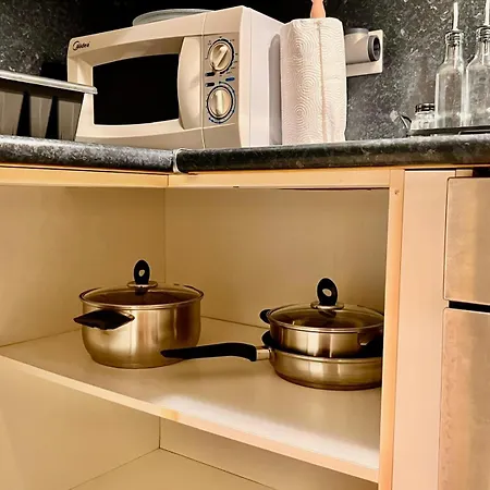 Velika Garden 1 Bedroom Apartment, 아파트 로제넷츠